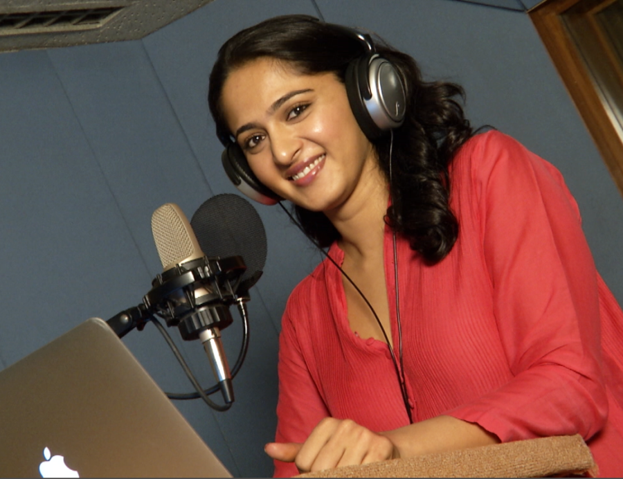 Male and female English voice overs with US and UK accents.