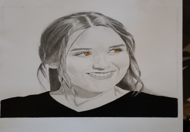 I will draw a realistic portrait for you or one of your loved ones