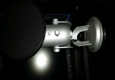 Professional Deep Voice Male Voice Overs