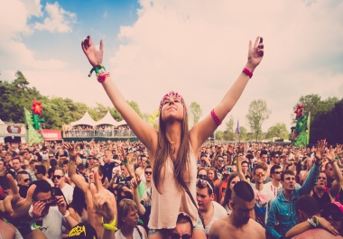 produce an EDM melody